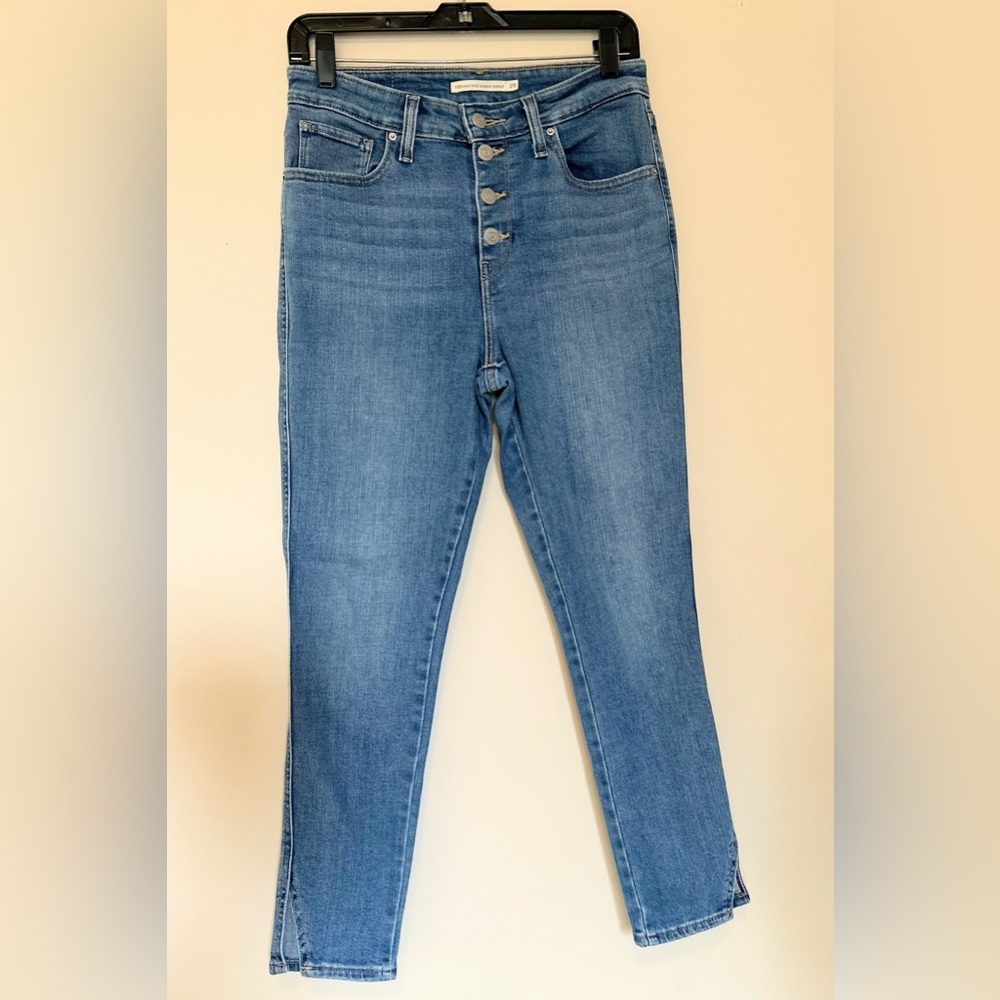 Women's Levi’s Blue Denim Jeans